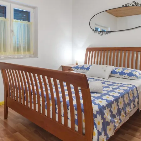 Appartamento With Parking Space Brodarica, Sibenik - 25982